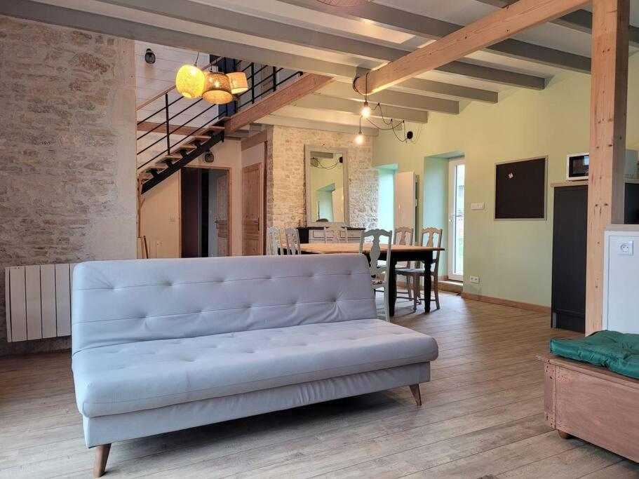 Maison Poitevine 9/10 Personnes Chaunay Exterior foto